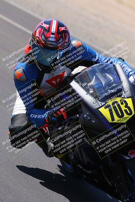 media/Oct-08-2022-SoCal Trackdays (Sat) [[1fc3beec89]]/Turn 16 Inside (1130am)/